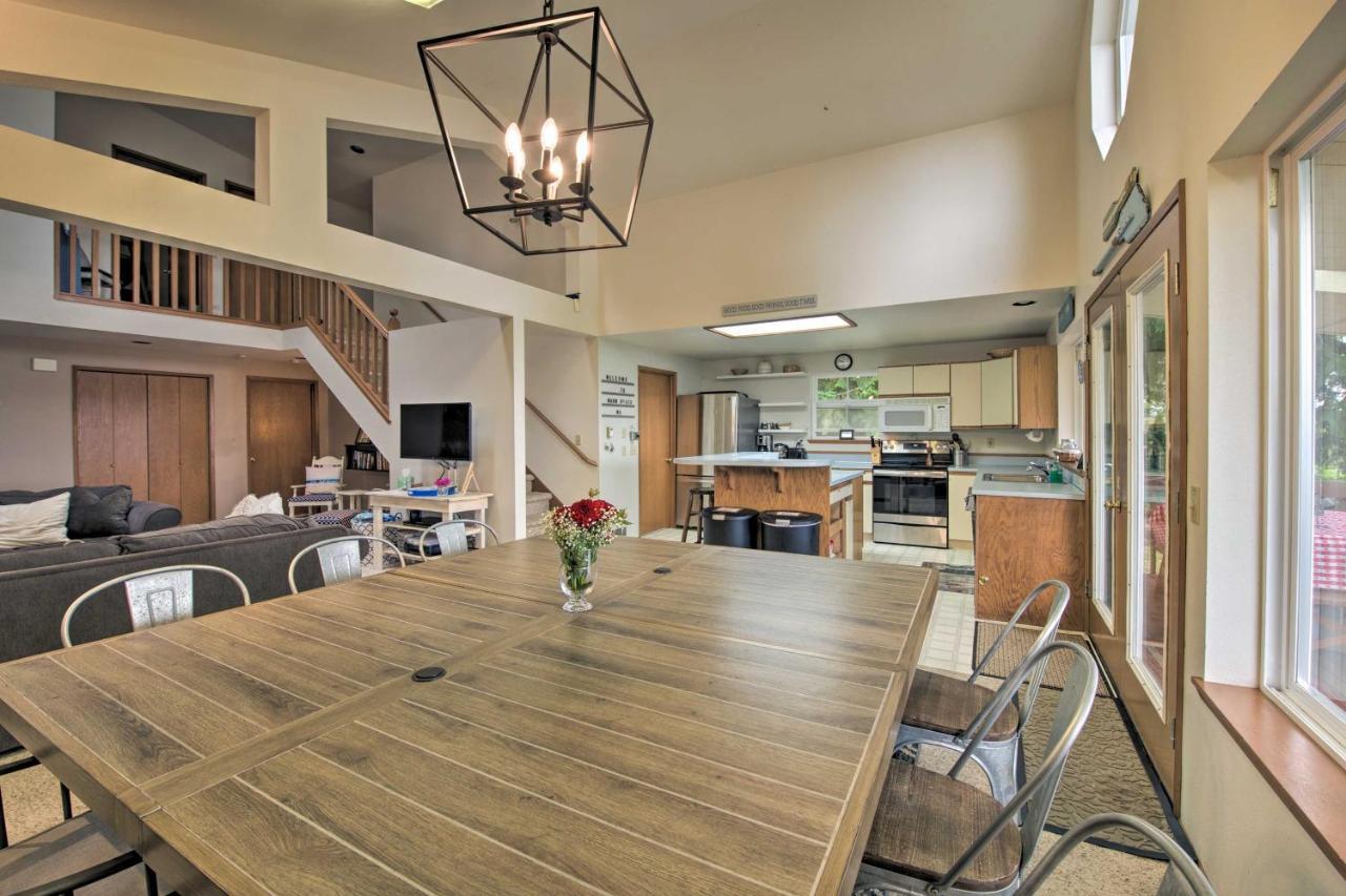 Warm Beach Hideaway With Private Beach! Stanwood Exteriér fotografie