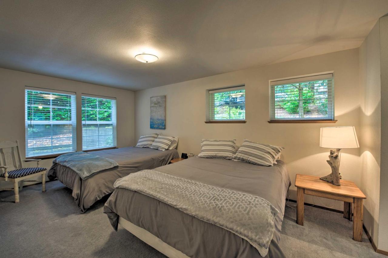 Warm Beach Hideaway With Private Beach! Stanwood Exteriér fotografie